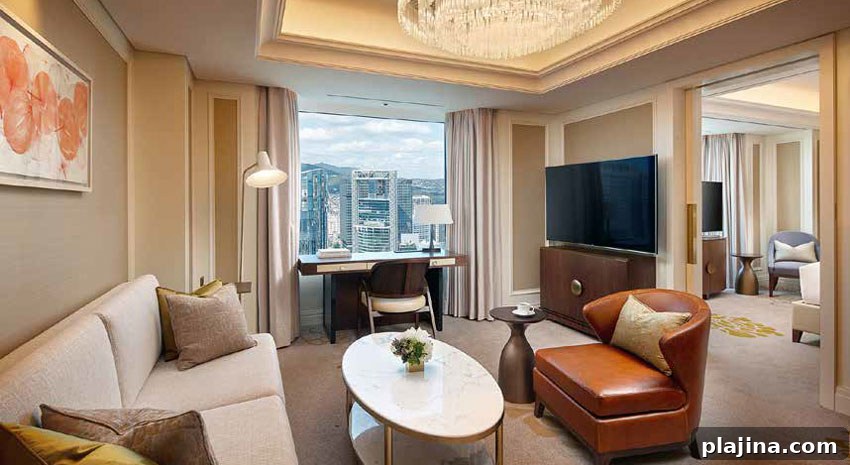 featured 100601