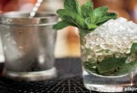 Signature Cocktails From Around the World: 25 Must-Try Classic Drinks