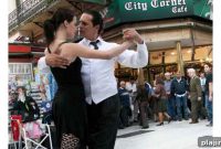 Buenos Aires Travel Guide: Top Attractions, Neighborhoods & Tips