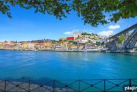 Riverside Art Adventures in Portugal