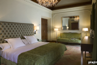 Timeless Elegance: Discover Historic Charm