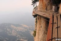 7 Most Thrilling Cliffside Viewpoints Around the World