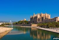 Mallorca by Slow Road: Scenic Routes, Towns & Hidden Beaches