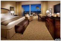 The Beverly Hilton Hotel: Iconic Luxury in Beverly Hills