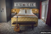 Rock Out in Seattle: Stay at The Edgewater Hotel