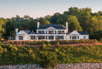 Williamsburg Corporate Retreat Estate: Private Venue for Team Retreats