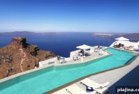 7 Stunning Hotel Pools Worth Visiting Right Now