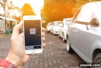 Uber Challenges New York Cap on Rideshare Licenses