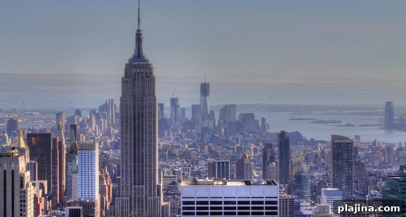 Empire State Building in NYC