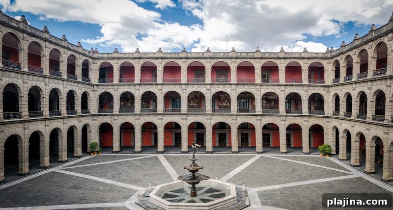 Palacio Nacional murals and gardens