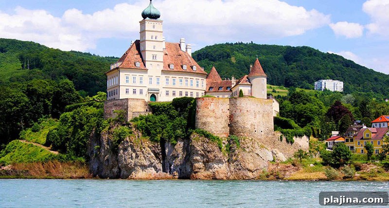 Schonbuhel Castle