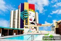 Las Vegas Pools: How Resorts Keep Guests Cool and Refreshed