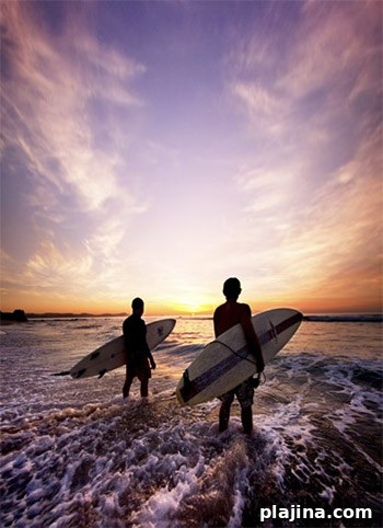 Cabo San Lucas surfers 