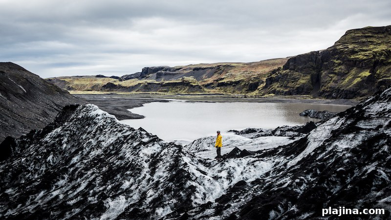 Sólheimjökull Glacier Hidden Iceland © Norris Niman