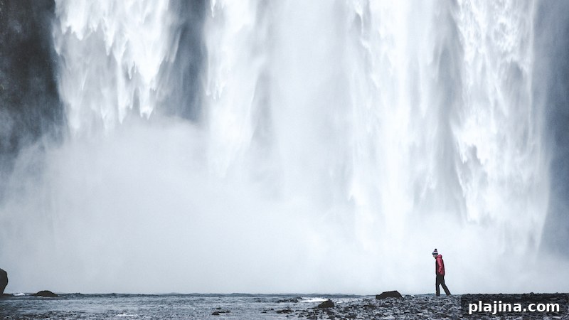 Skógafoss Hidden Iceland © Norris Niman
