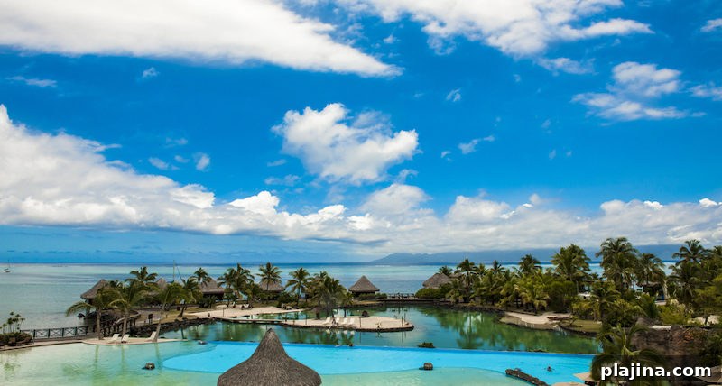 Pools Hotel Intercontinental Papeete